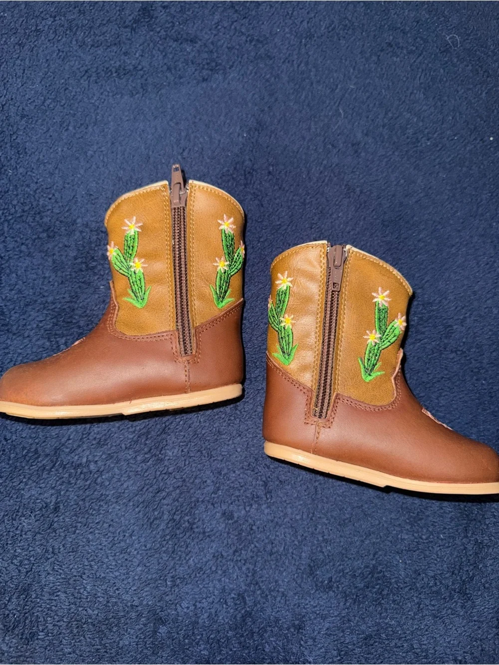 Girls boots